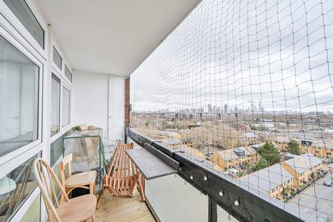 Flat 40, Silverburn House Lothian Road, London, SW9 6TY