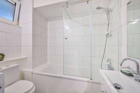 Flat 40, Silverburn House Lothian Road, London, SW9 6TY
