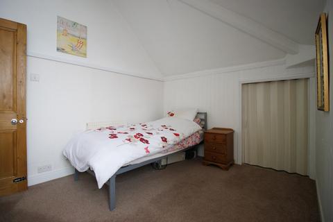 2 bedroom flat for sale, Station Avenue, Filey YO14