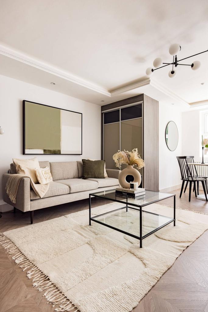 Dorothy Road, Battersea, London, SW11 2 bed flat £700,000