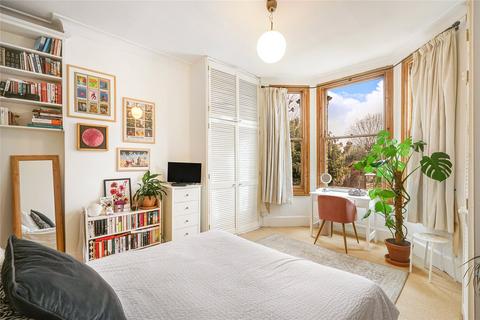 1 bedroom flat for sale, Eglantine Road, London