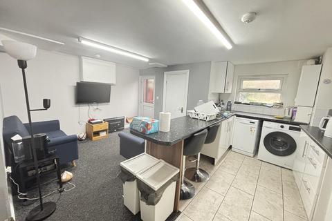 3 bedroom house to rent, Lumley Street, Leeds