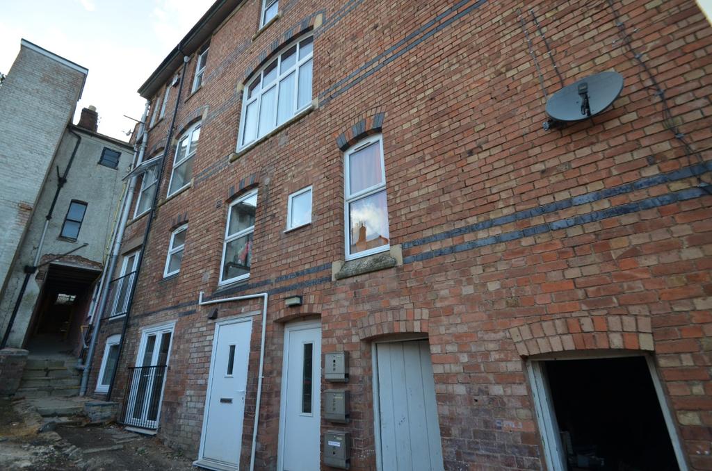 Flat 4, 10 Oxford Road, Malvern, Worcestershire, WR14 2JD 1 bed