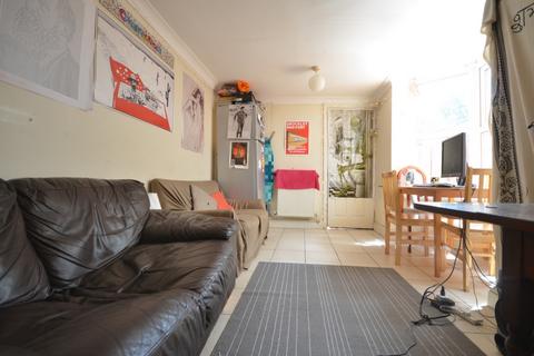 4 bedroom house to rent, Ansdell Road, Peckham, SE15