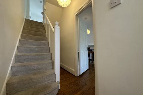 3 bedroom house to rent, Hollydale Road, Peckham, SE15