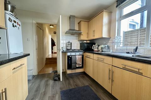 1 bedroom flat to rent, Lower Flat, Bradgate Road, Catford, SE6