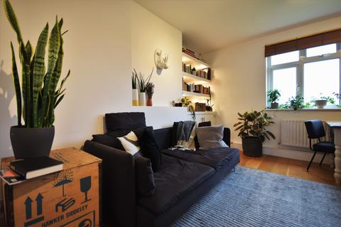 1 bedroom flat to rent, Drakes Court, Devonshire Road, Forest Hill, SE23
