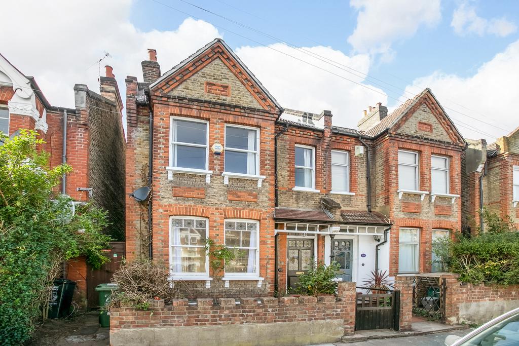 Homecroft Road, Sydenham, SE26 4 bed house to rent £2,500 pcm (£577 pw)