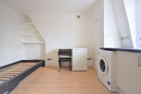 1 bedroom in a house share to rent, Camberwell Road, Camberwell, SE5