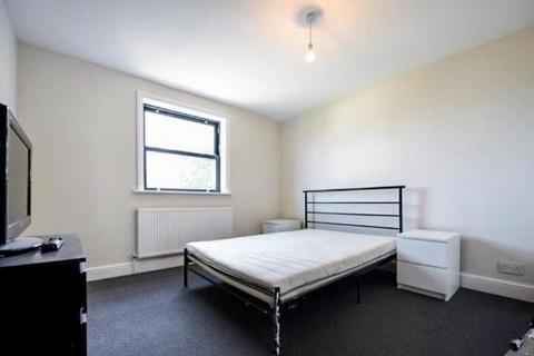 2 bedroom flat to rent, Lordship Lane, East Dulwich, SE22