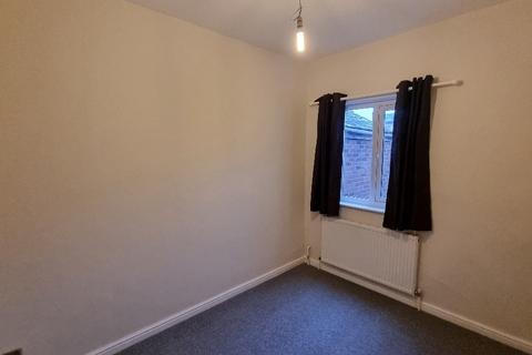 2 bedroom terraced house to rent, Old Grimsbury Road