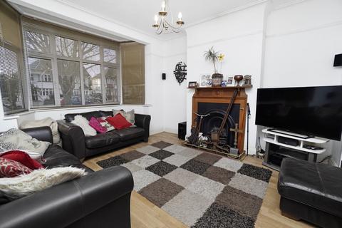 128 Lifstan Way, Southend-on-sea, SS1 2XF