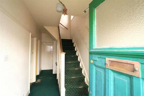 5 Crouch Croft, London, SE9 3HX