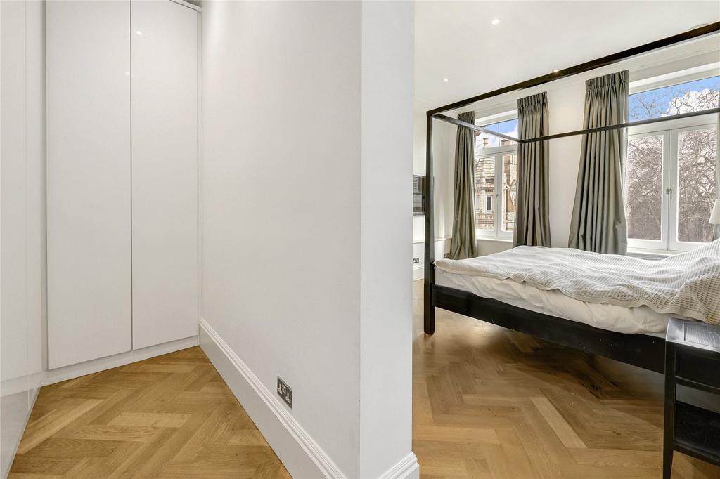 Bedroom Dressing