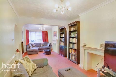 22 Lodge Crescent, Orpington, BR6 0QF