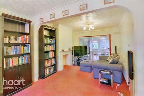 22 Lodge Crescent, Orpington, BR6 0QF