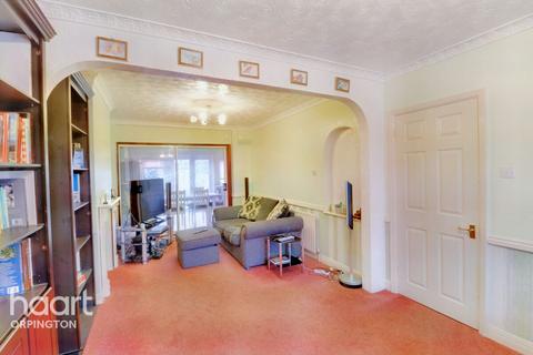 22 Lodge Crescent, Orpington, BR6 0QF