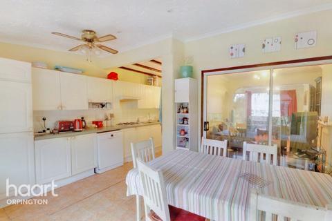 22 Lodge Crescent, Orpington, BR6 0QF