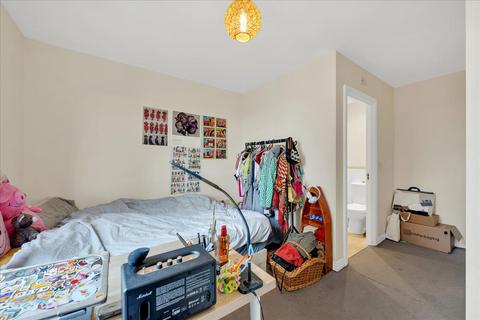 2 bedroom flat for sale, Victoria Road, Acton, W3
