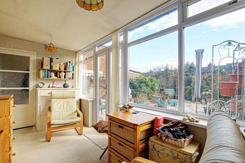301 Gosbrook Road, Caversham, Reading, RG4 8DY