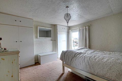 301 Gosbrook Road, Caversham, Reading, RG4 8DY