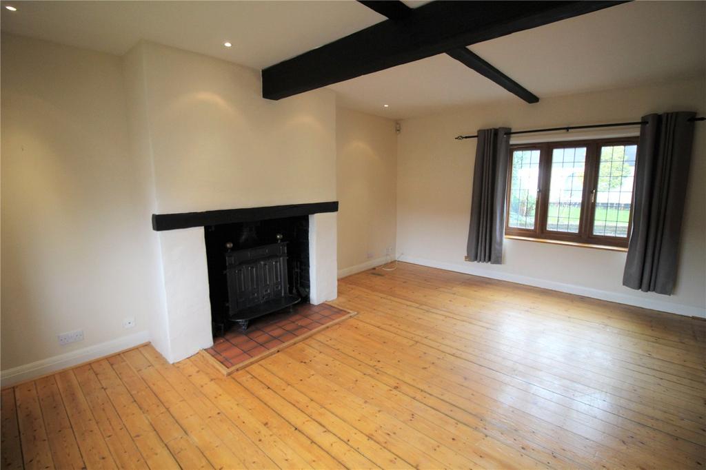 Pouchen End Lane, Hemel Hempstead... 3 bed semidetached house £2,000