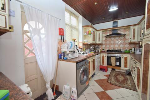 5 bedroom terraced house for sale, Rowsley Street, Evington, LE5