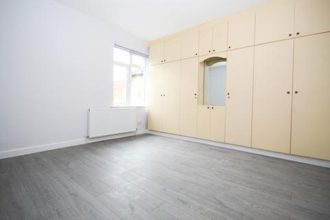 3 bedroom flat to rent, East Lane, Wembley, Middlesex, HA0