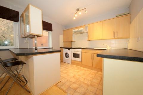 1 bedroom flat to rent, 8 Bycullah Road, Enfield EN2