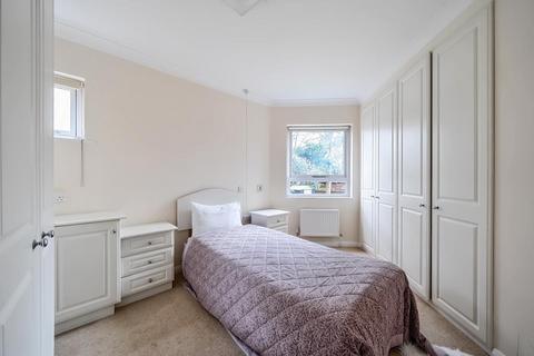 1 bedroom retirement property for sale, Heathside,  Finchley Rd,  NW11