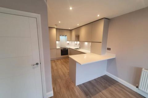 1 bedroom apartment to rent, Robins Gate, Bracknell, Berkshire, RG12