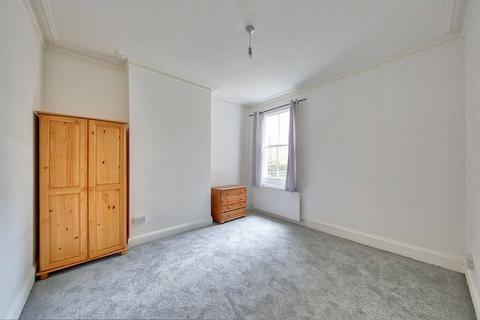 2 bedroom terraced house to rent, Lambrook Terrace, SW6