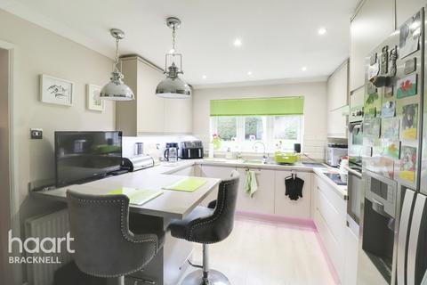 Herbs House Emmets Nest, Binfield, Bracknell, RG42 4HH