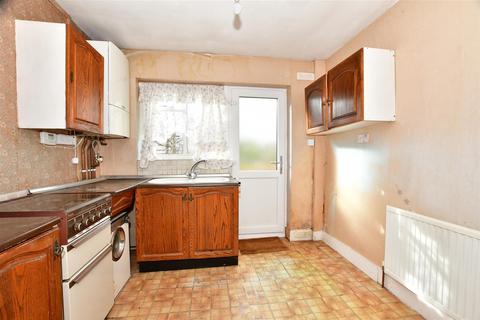 2 bedroom ground floor flat for sale - York Crescent, Loughton, Essex