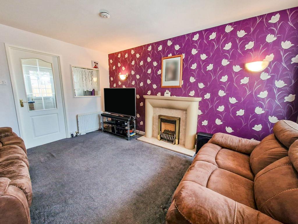 Stirling Drive, Bedlington... 2 bed semidetached house £100,000
