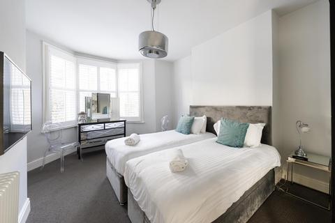 undefined, Flat  Basement, York Gardens, BS8