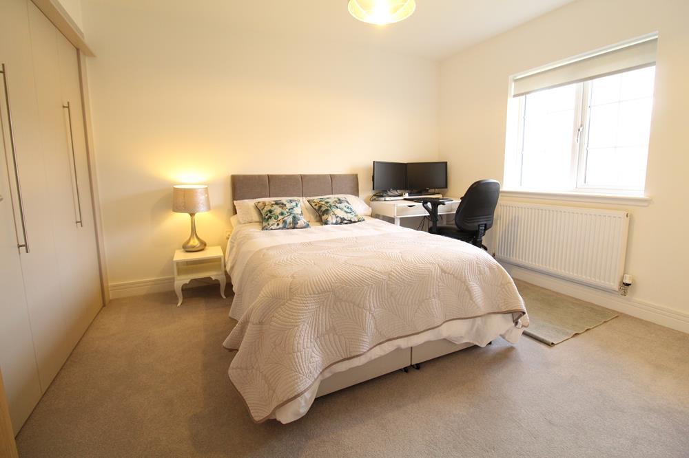 Bedroom 2 − photo 2