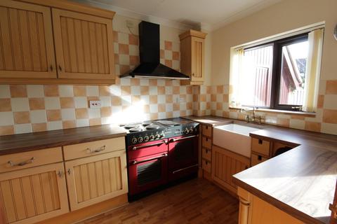 2 bedroom terraced house to rent, Saffron Drive, Hoburne Farm, Christchurch, BH23