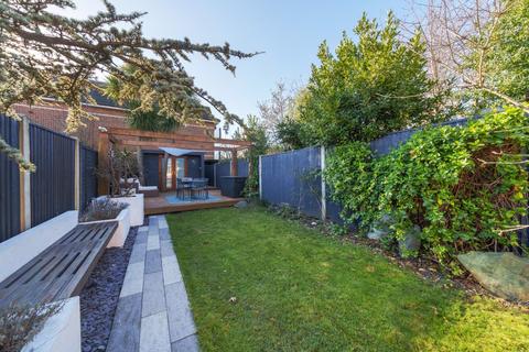 10 Avenue Road, Southampton, SO14 6TS