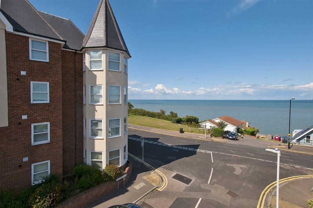 Western Esplanade, Herne Bay 2 bed apartment for sale £400,000