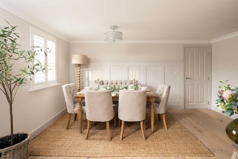 3 bedroom apartment for sale, Chesterton House, Chesterton Lane, Cirencester, Gloucestershire, GL7