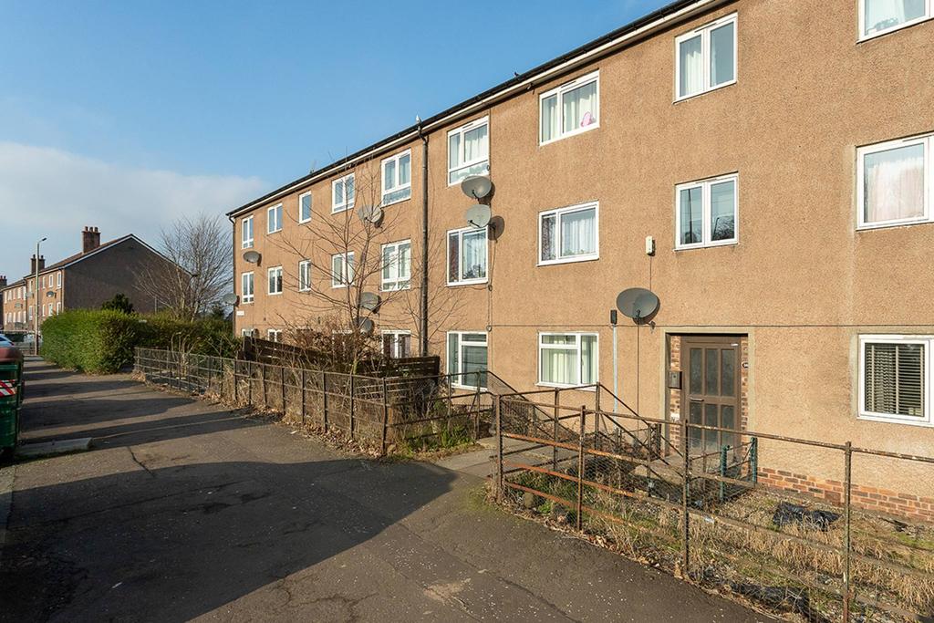 561 South Road, Dundee, DD2 4QB 2 bed flat £66,000
