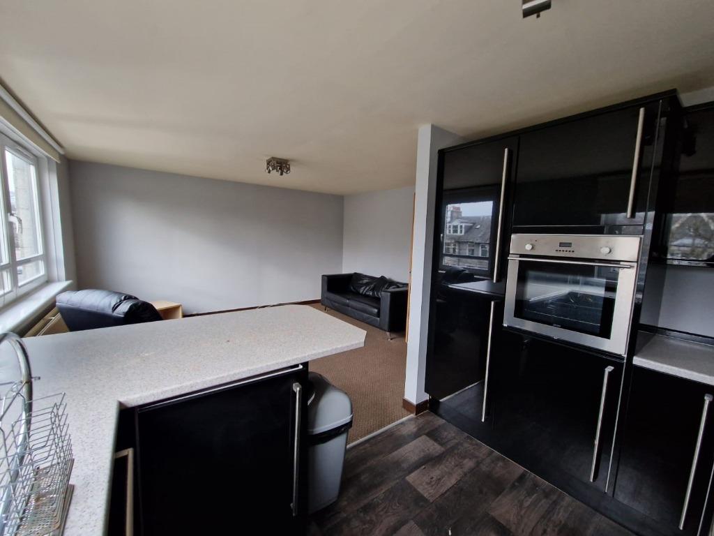 Deemount Terrace, Ferryhill, Aberdeen, AB11 2 bed flat to rent £725