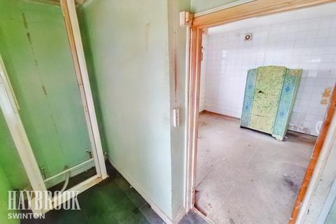 16 Calder Road, Bolton Upon Dearne, Rotherham, S63 8JH