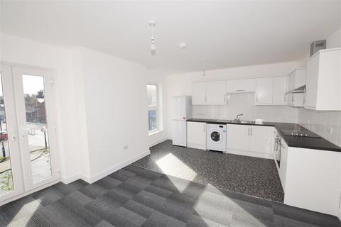 1 bedroom flat to rent, High Street, Runcorn, WA7 1AW