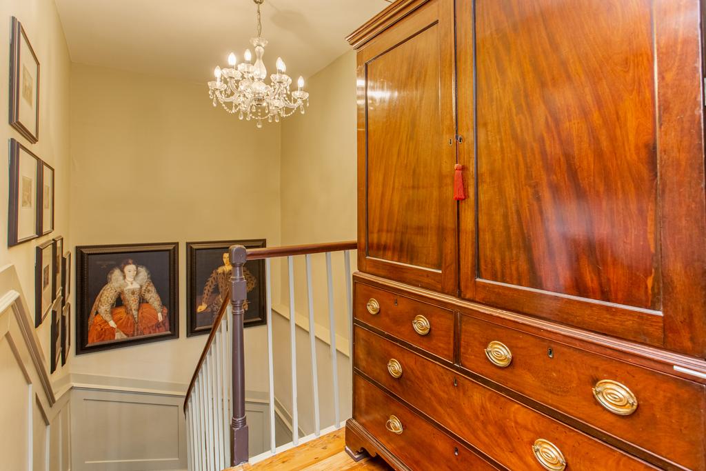 Landing/stairs
