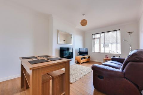 2 bedroom apartment for sale, Herschell Road, Leigh-on-sea, SS9