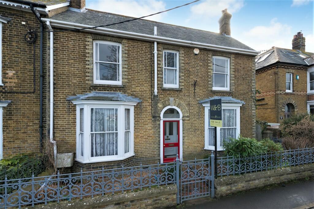 West Cliff, Whitstable, Kent 3 bed semidetached house for sale £800,000