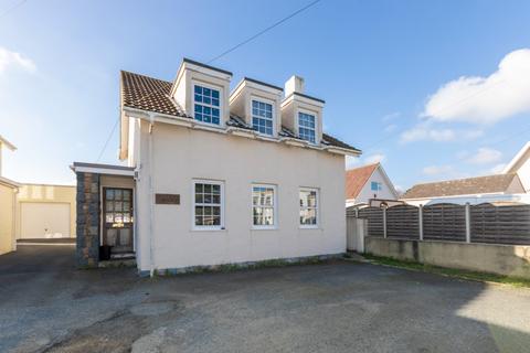 4 bedroom detached house for sale, Route De La Croix Au Bailiff, St. Andrew's, Guernsey