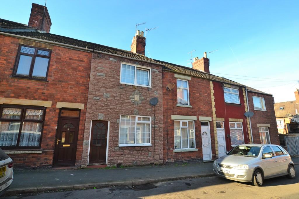 Victoria Street, Grantham 3 bed terraced house for sale £128,950